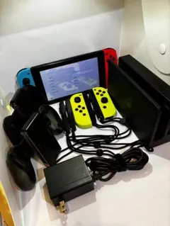 ​NintendoSwitch 本体セット（追加ジョイコン：イエロー・ケース付）