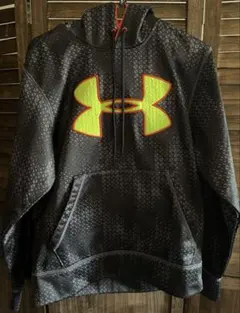 【アンダーアーマー裏起毛スエットパーカー】SM size 子供→150.160