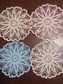 ハンドメイド レース編み ドイリー 4枚セットのサムネイル