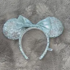 ディズニーリゾート　アナと雪の女王エルサ　水色スパンコール雪の結晶カチューシャ