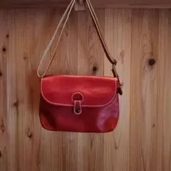 本革 レッド ショルダーバッグのサムネイル