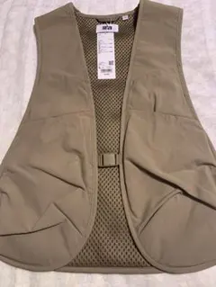 UNIQLO ベージュ メッシュ ベスト Lサイズ