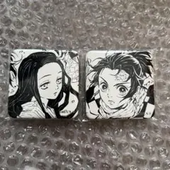 鬼滅の刃　ダイニング　缶バッジ　2点セット お楽しみくじ
