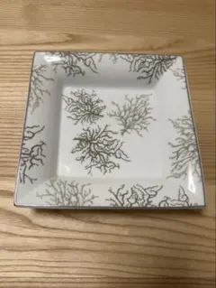 ZARA HOME コーラルパターン スクエア皿のサムネイル