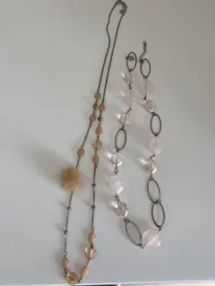 ロングネックレス