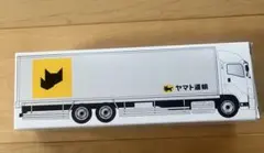 クロネコヤマト　ミニカー　大型トラック10t車　非売品のサムネイル