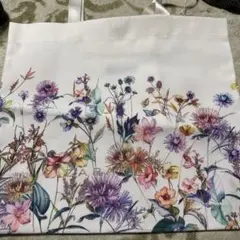 ZARA HOMEの日本限定フラワーバッグ（トートバッグ）です