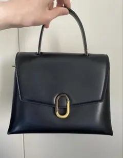 CHARLES &amp; KEITH ホリデー限定 スパンコール バニティバッグ CHARLES & KEITH ホリデー限定 スパンコール バニティバッグ - メルカリ