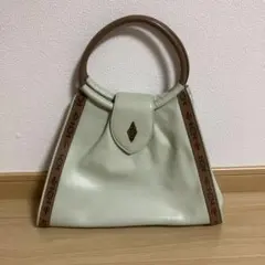 Item thumbnail for item ff4aad42-6017-4528-9113-372fef667ebb