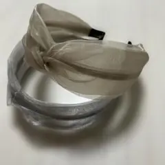 シースルー シルバー ベージュゴールド ツイスト カチューシャ1540円が2点