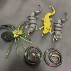 SHOCKくじ　ワニ３体　クモ１体　ヘビ２体　フィギュアセット
