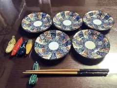青い花柄小皿 と 野菜型箸置 セット