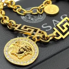 や*ん様 VERSACE ヴェルサーチ ロゴ ネックレス ゴールド チョーカー 