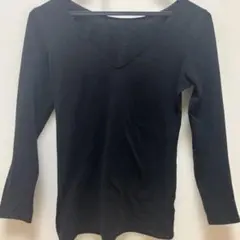美品☆しまむら☆ブラックVネックヒートテック☆袖8分丈