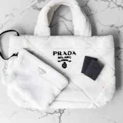 未使用品 プラダ キルティング ムートン シアリング トート バッグ ホワイト