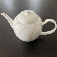 ノリタケ ティーポット 白地 赤ライン