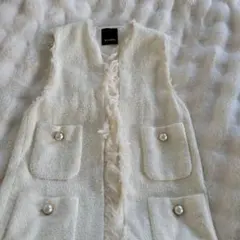 ★美品★PINKO フリンジ付きホワイトベスト パールボタン可愛い　size40