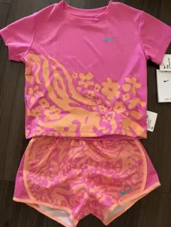 【新品タグ付き】Nike Dri-FIT Tシャツとショーツセット