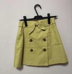 【ダズリン】ダブルボタンリボン付き　イエローミニスカート