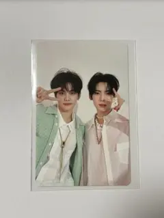 ZB1 コンタクズ　ギュビン　ユジン　トレカ