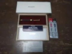 Item thumbnail for item ca47ff8a-f7b0-4427-b45c-22d8c4265a10