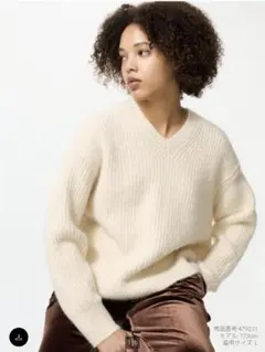 ユニクロ フラッフィVネックセーター
