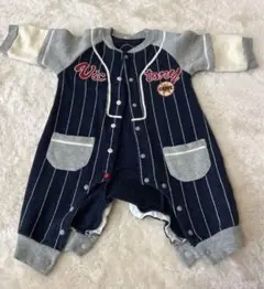 秋冬物　ビクトリー刺繍ストライプロンパース