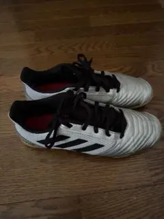 adidas PREDATOR フットサルシューズのサムネイル