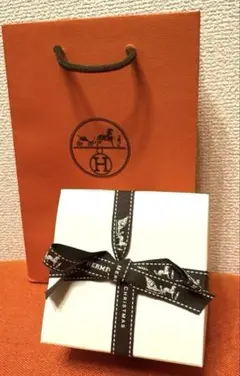 ルージュ エルメス 86 - ベージュ・シエンヌ とオードトワレ試供品の5