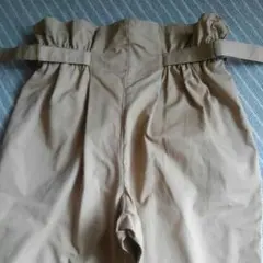 ハイウエストテッパードパンツ