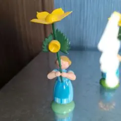 Straco 木製女の子と花の飾り