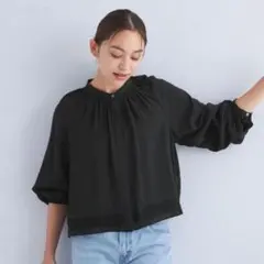 green label relaxing【新品】ブラウス　ブラックFREEサイズのサムネイル