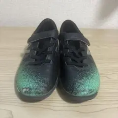 20.5cm New Balance サッカートレーニングシューズのサムネイル