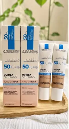 ラロッシュポゼ UVイデア XL トーンアップ ローズ SPF50+ 30mlのサムネイル