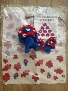 新品 マリメッコ ヤーカルフ クッションカバー クマ - メルカリ
