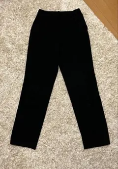ユニクロ　感動スリムパンツ
