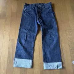 ストレートデニムパンツ セルビッジ ボタンフライのサムネイル