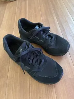New Balance565 オールブラック スニーカー