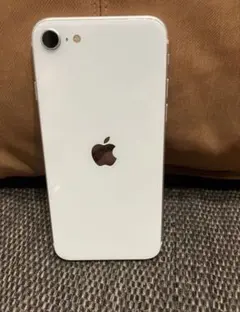 Apple iPhone SE 第3世代64GB ホワイト本体 - メルカリ