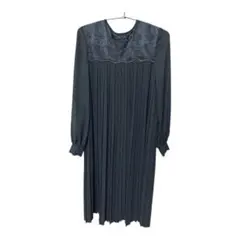 《東京イギン》礼服喪服ワンピース　レース装飾7号