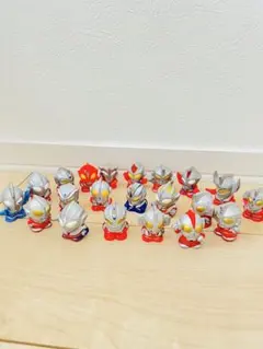 まとめ売り！ウルトラマン 指人形ミニフィギュア ソフビ　21体セット