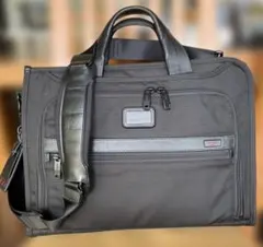 TUMI ビジネスバッグ ブラックのサムネイル