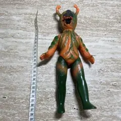 トリカブト（ソフビ）仮面ライダーの怪人 - メルカリ