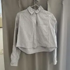 GU ストライプ柄 ショート丈シャツ Mサイズのサムネイル