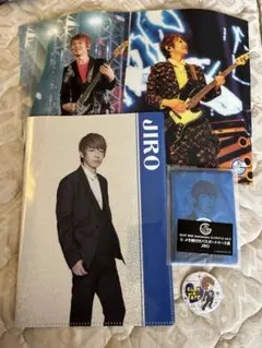 GLAY TAKURO TERU HISASHI JIRO ポスター グッズ - メルカリ