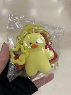 【ラスト】mojojojo じゃらじゃらキーホルダー　ひよこ　バズコレステッカーのサムネイル