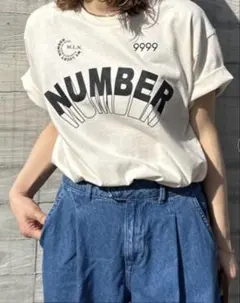 美品⭐︎ほぼ新品 GILDAN NUMBERプリント Tシャツ Mサイズ