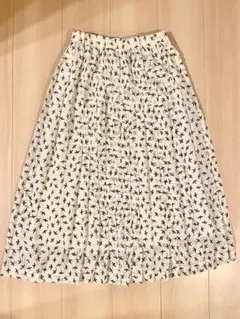 BABYLONE バビロン ミモレ丈　プリーツスカートのサムネイル