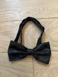 【美品】キッズ蝶ネクタイ　黒 サテン