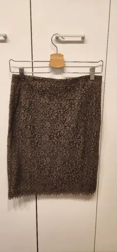 BANANA REPUBLIC レースタイトスカート カーキのサムネイル